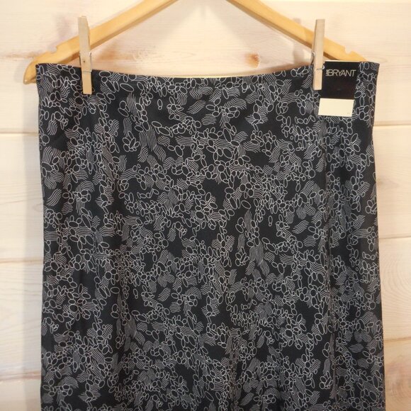 Lane Bryant Skirt Size 14 / 16 Black w/ Gray Print Layered Straight Midi NEW NWT - Picture 2 of 11
